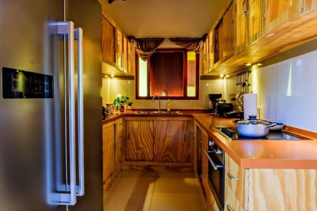 Iona'S Home: Vibrant 2Bedroom Home Near Willemstad Kültér fotó